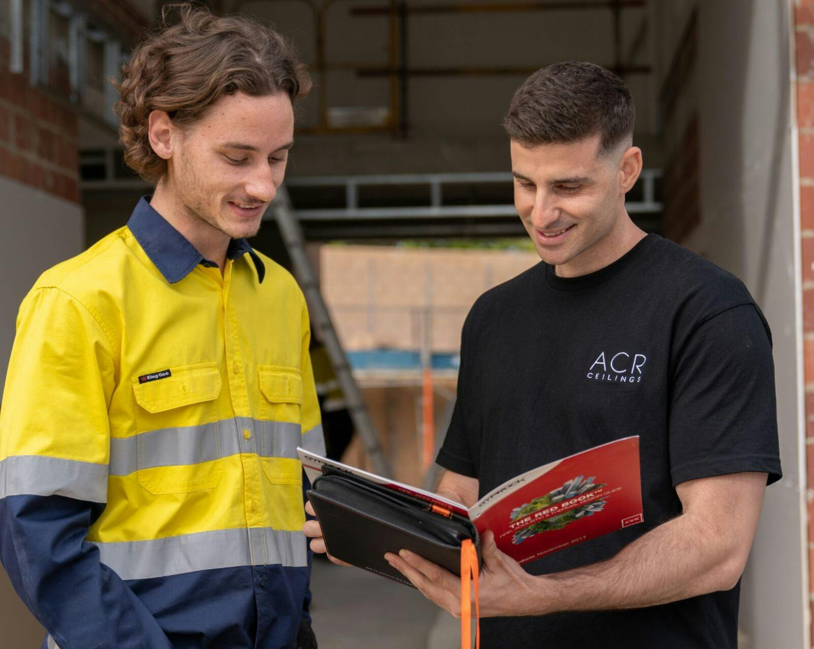 Image of employer and trainee